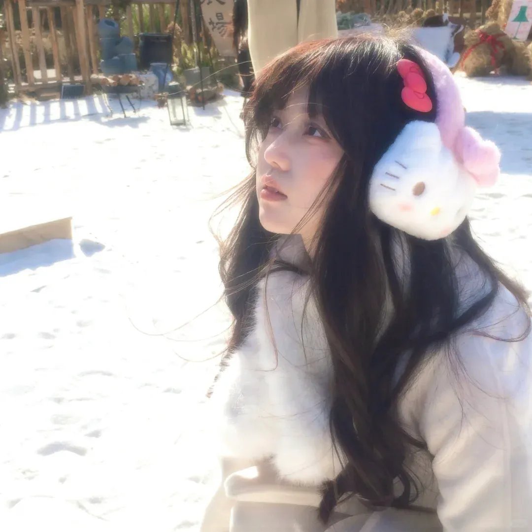 蒂拉和兰妮劫火车